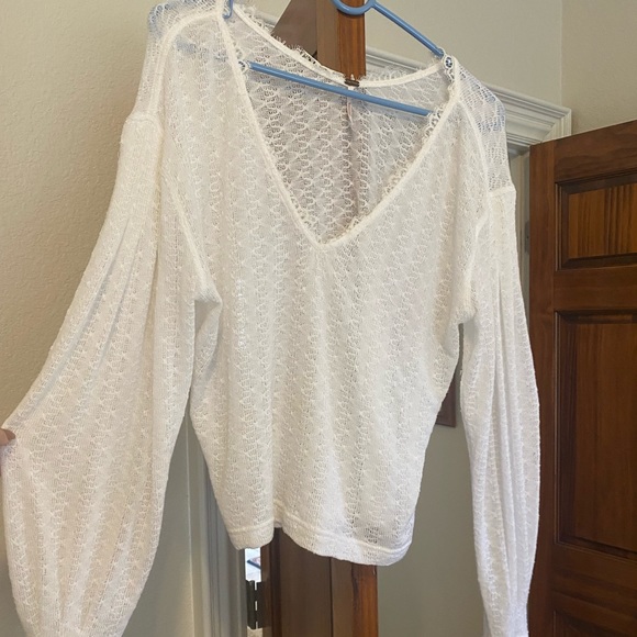 Free People sweater- White - Picture 3 of 3